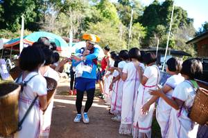 BIB: 
                            <button type="button" onclick="openModal(19056144)" class="btn btn-primary btn-sm float-right btn-popup" data-toggle="modal" data-target=".modal-high-quality">
                        <i class="fas fa-shopping-cart"></i> Add to Cart
                    </button>
                                            <button type="button" onclick="isThisMe(19056144, true)" class="btn btn-success btn-sm float-right btn-popup btn-isme hidden" data-toggle="tooltip" data-placement="bottom" title="นี่คือรูปของคุณใช่ไหม คลิกที่นี่เพื่อเอาเข้าอัลบั้ม">
                        <i class="fas fa-plus"></i> Add to album
                    </button>
                    <button type="button" onclick="isThisMe(19056144, false)" class="btn btn-warning btn-sm float-right btn-popup btn-isnotme hidden">
                        <i class="fas fa-ban"></i> Remove from album
                    </button>